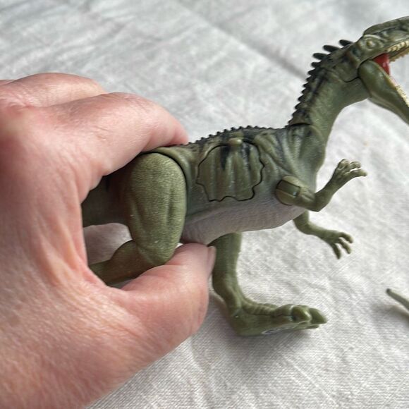 Jurassic World Battle damage Monolophosaurus articulation Mattel - Picture 6 of 9